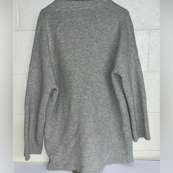 Madewell Women's Sz. M Grey Merino Wool Long Line Cardigan Sweater - Picture 4 of 10